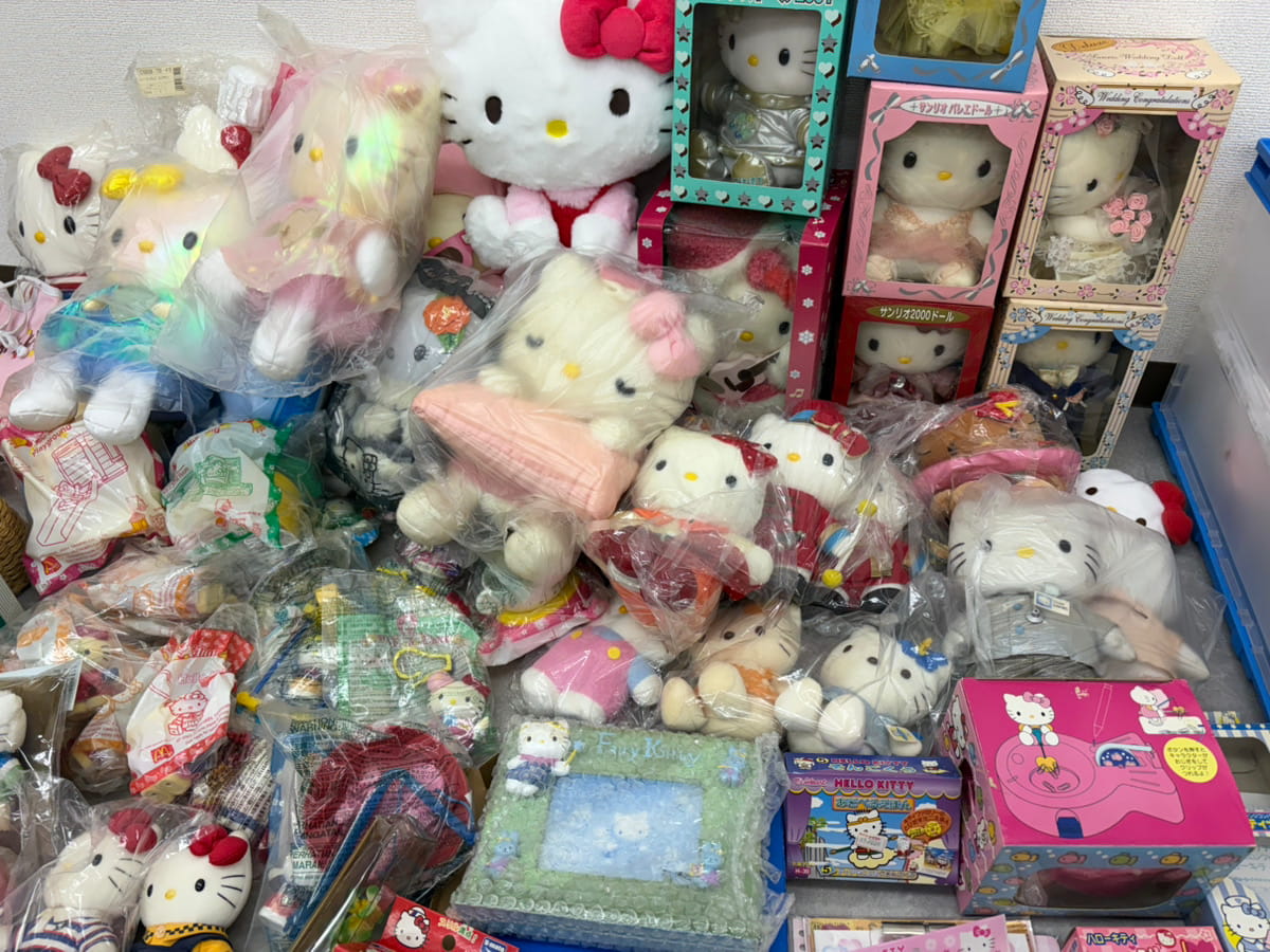 大量のハローキティコレクション